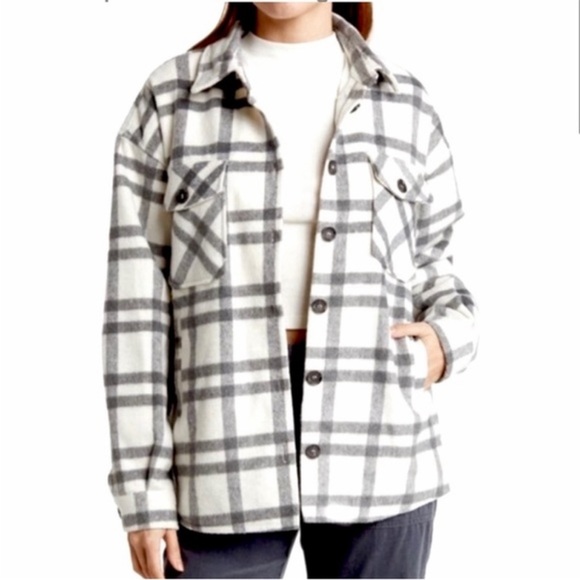 Thread & Supply Jackets & Blazers - Lined Shacket w/Pockets Plaid Flannel Gray & White NWT by Thread & Supply